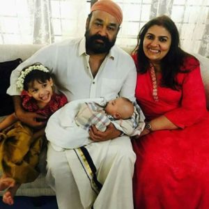 mohanlal, onam 2017, mohanlal onam, sameer hamsa, suchithra mohanlal, mohanlal friends