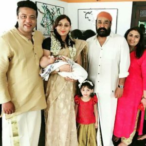 mohanlal, onam 2017, mohanlal onam, sameer hamsa, suchithra mohanlal, mohanlal friends