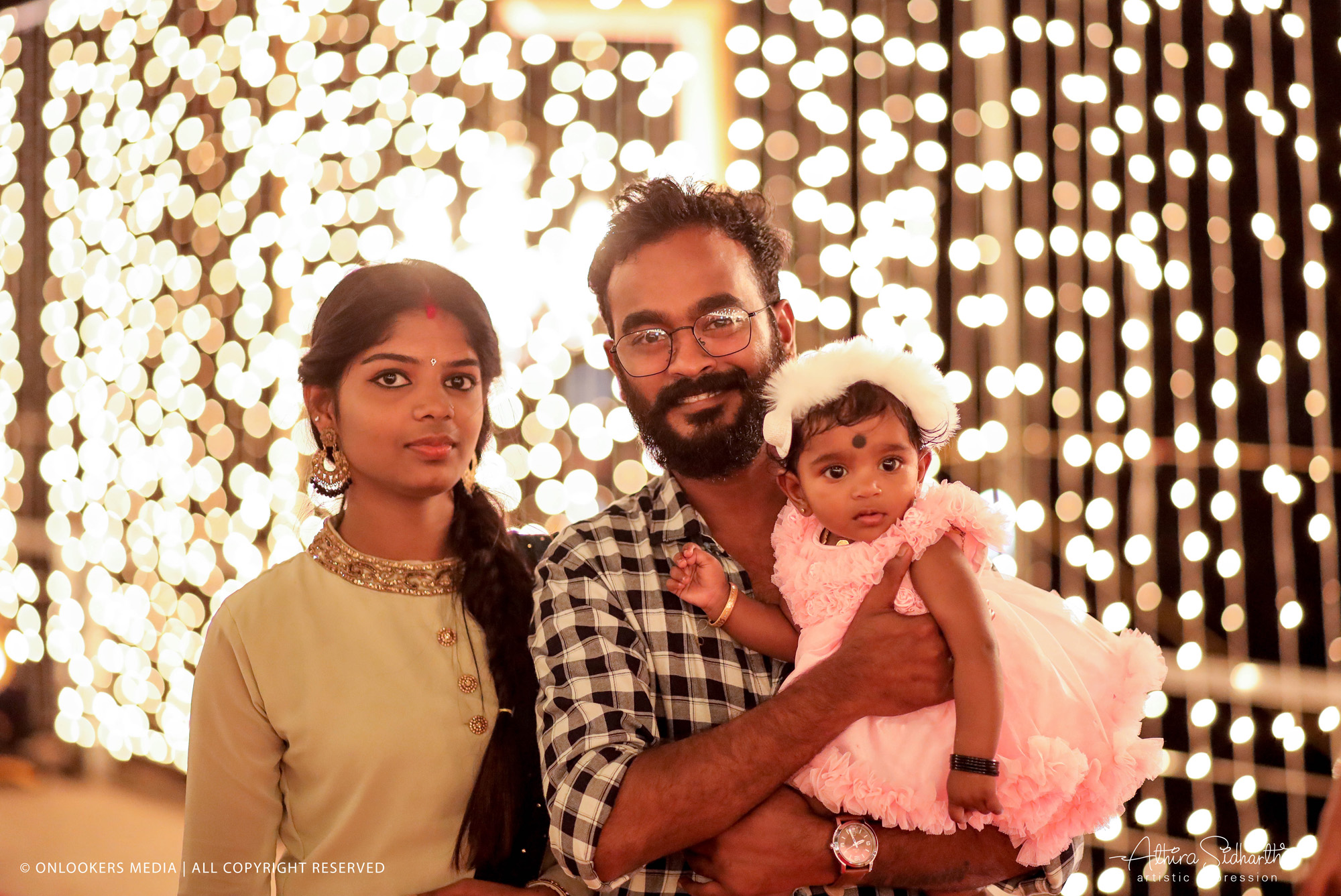 appani ravi family stills photos (1) - Onlookersmedia